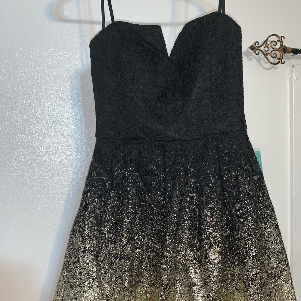 NEW Black and Gold lace party dress 💛
